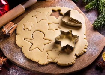 C'est la recette la plus facile des sablés de Noël, 15 minutes de préparation suffisent